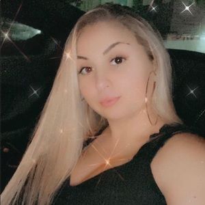 Meet your Posher, Carla